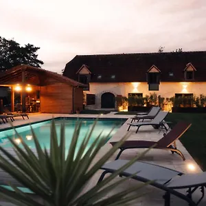 Les Noyers De Gaudelle Hébergement de vacances